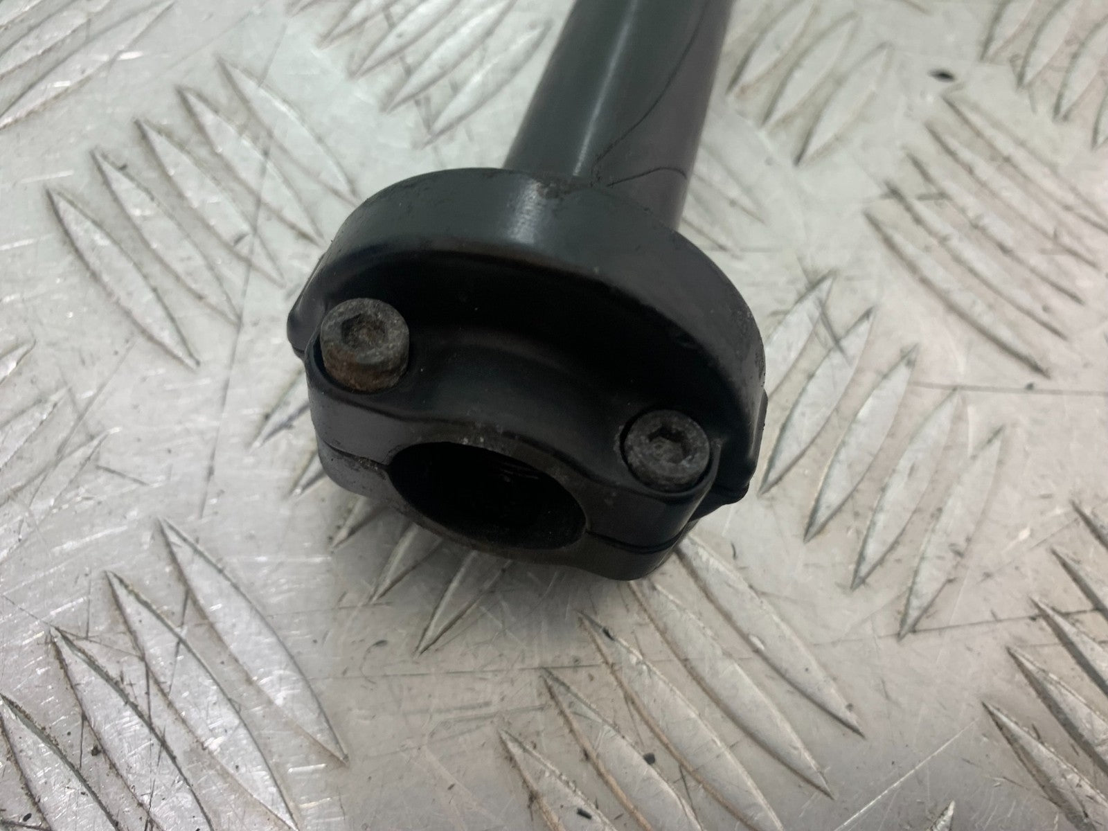 KTM 990 SUPER DUKE THROTTLE AND GRIP YEAR 2007-2011  (CMB1207)