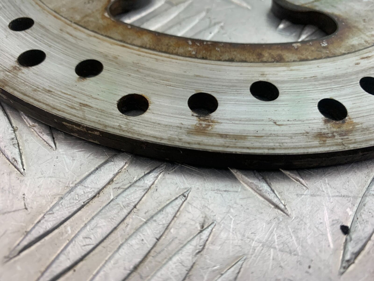 TRIUMPH TIGER 800 REAR BRAKE DISC  YEAR 2011-2014 (CMB1113)