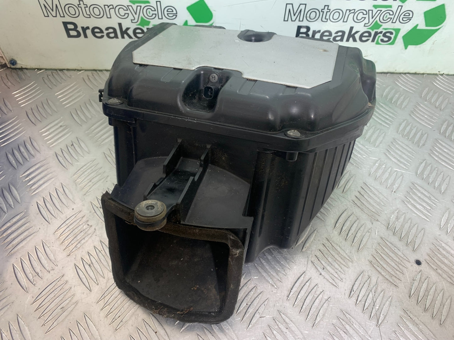 KAWASAKI ZX6R AIR BOX  YEAR 2009-2012 (CMB1136)