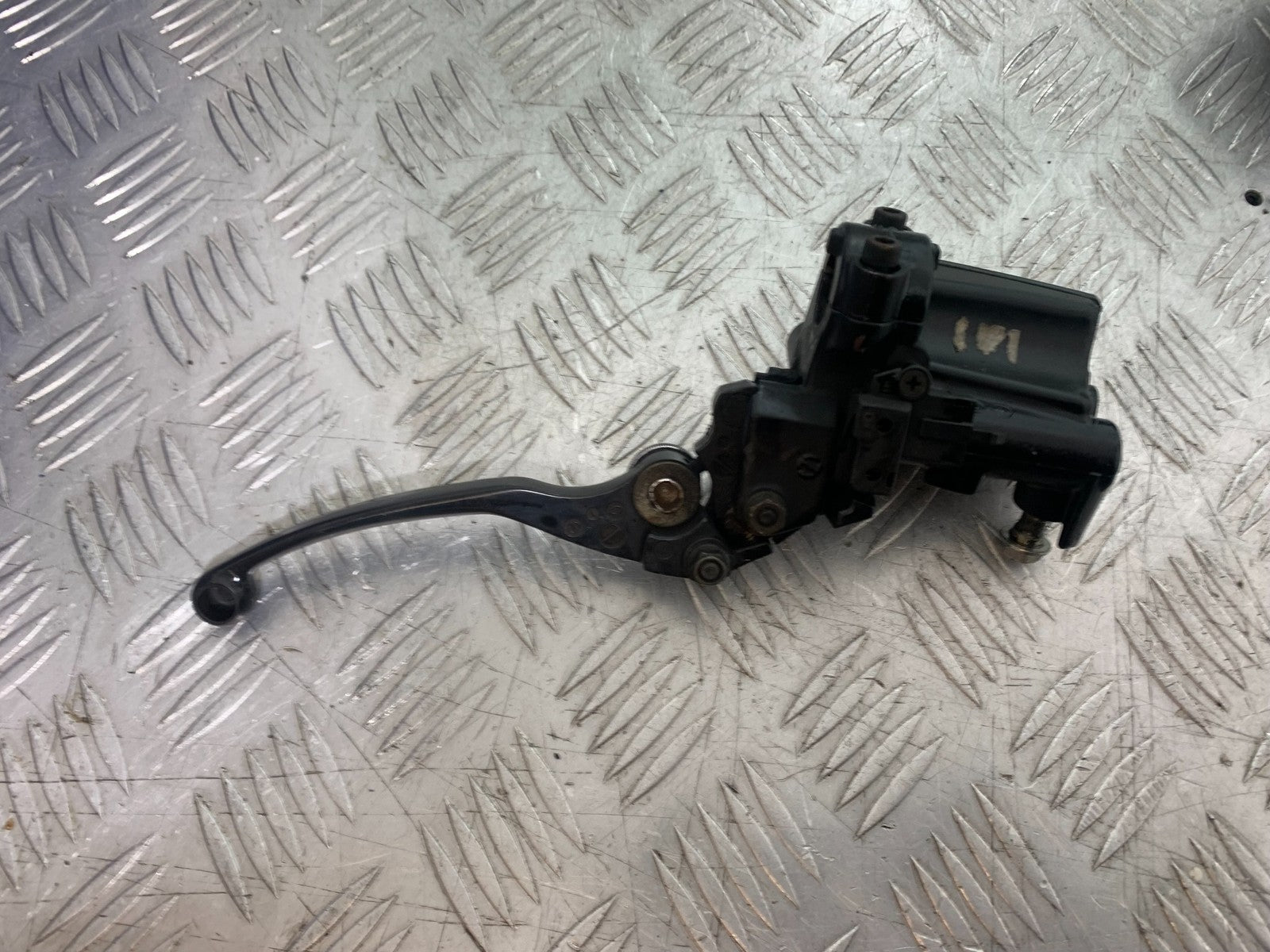 KAWASAKI ZZR1100 D CLUTCH MASTER CYLINDER  YEAR 1993-2001 (CMB1289)