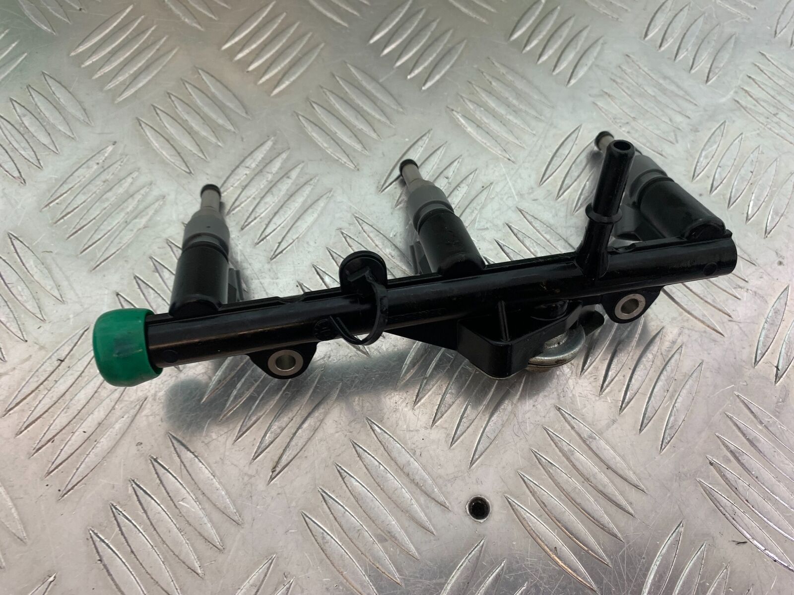 YAMAHA MT09 MT-09 INJECTORS  YEAR 2013-2016  (STOCK 997)