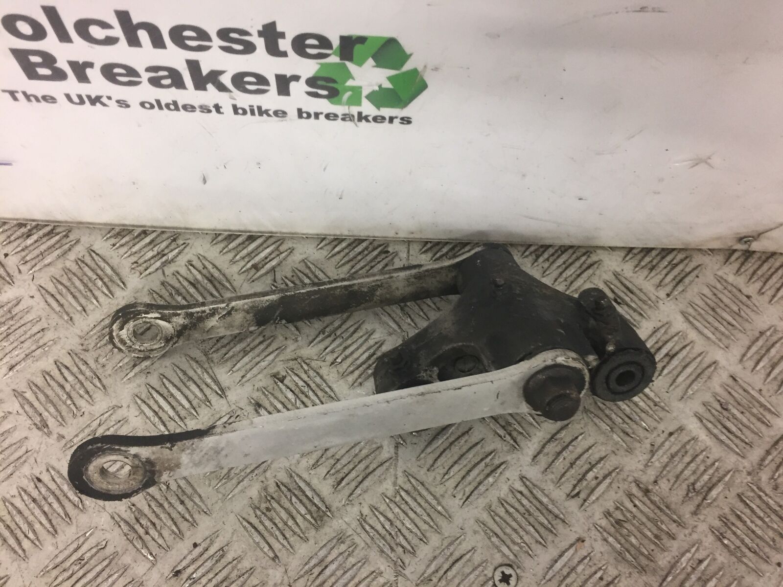 KAWASAKI ZX6R ZX6 J REAR SHOCK LINKAGE  YEAR 2000