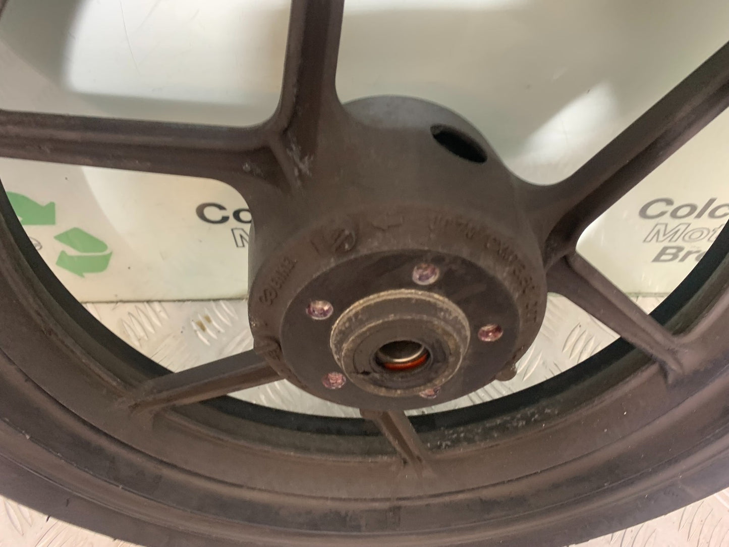 KAWASAKI Z750 Z 750 FRONT WHEEL  YEAR 2004-2006  (CMB1234)