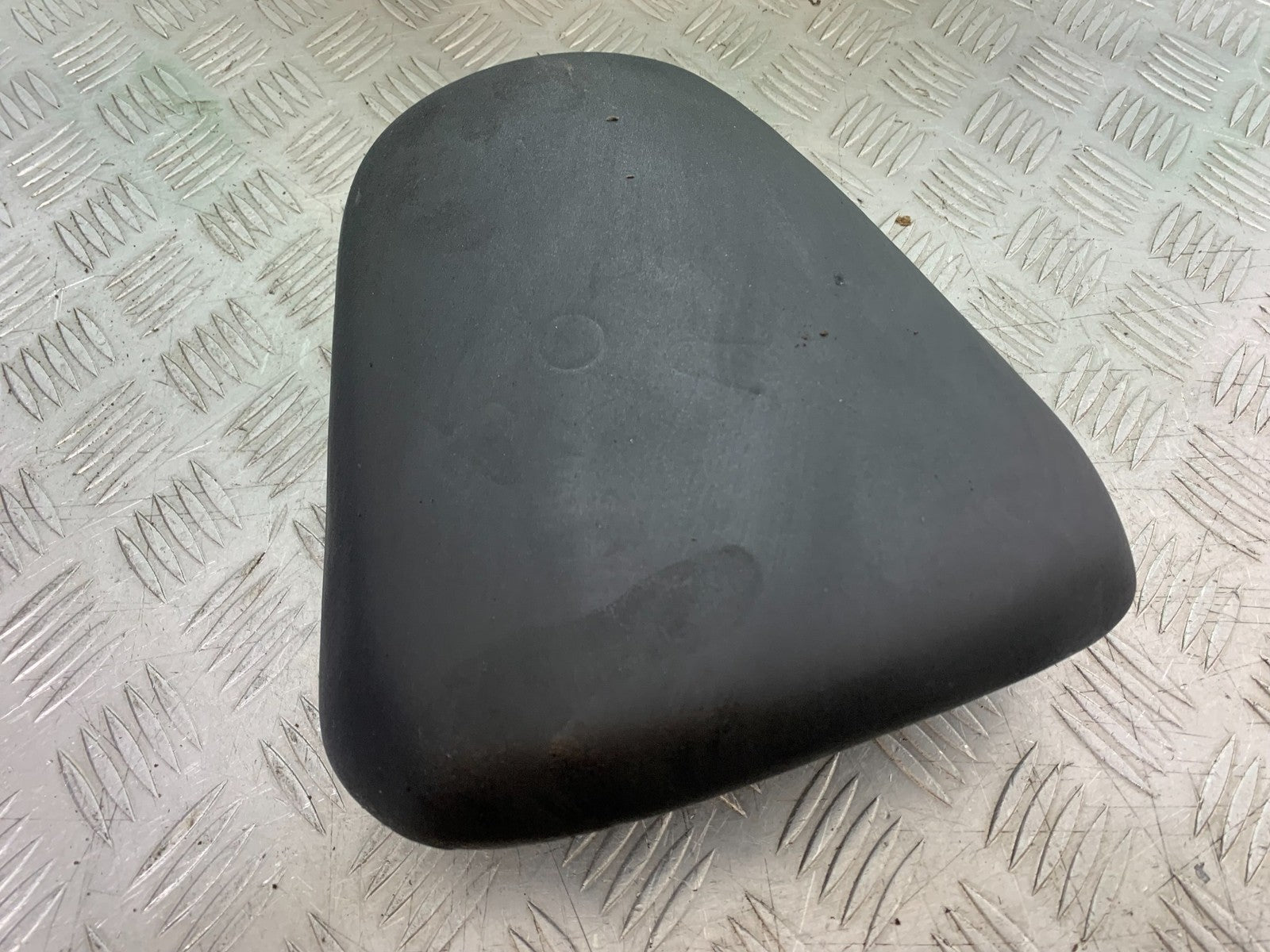 ROYAL ENFIELD HIMALAYAN 411 REAR SEAT   YEAR 2018-2023 (CMB1279)