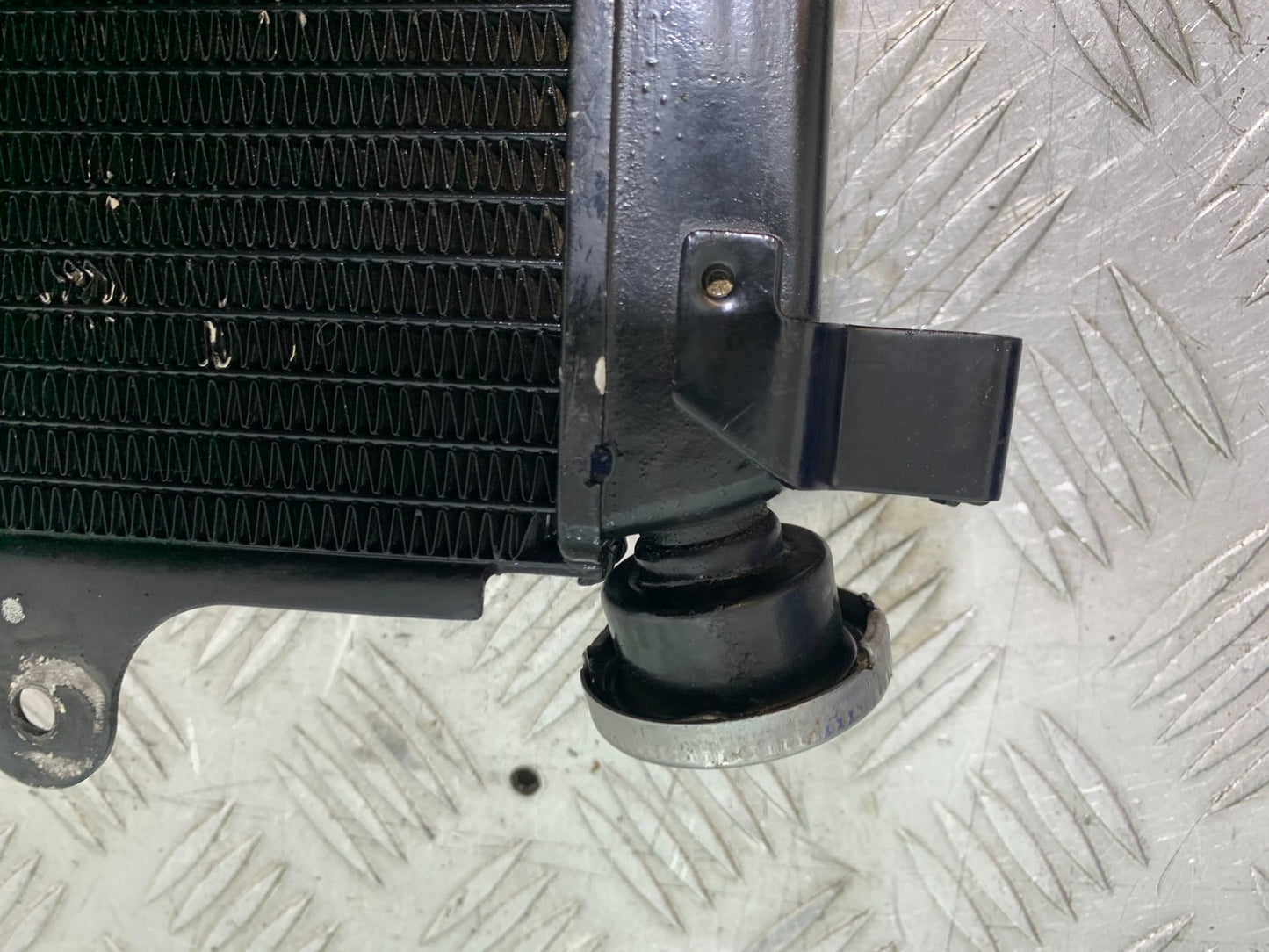 KTM DUKE 125 RADIATOR YEAR 2017-2022 (CMB1274)