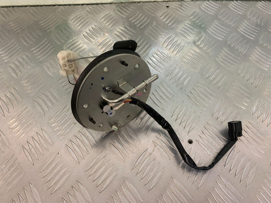 HONDA CBR650 R CBR 650R PETROL PUMP  YEAR 2019-2020 (STOCK 952)