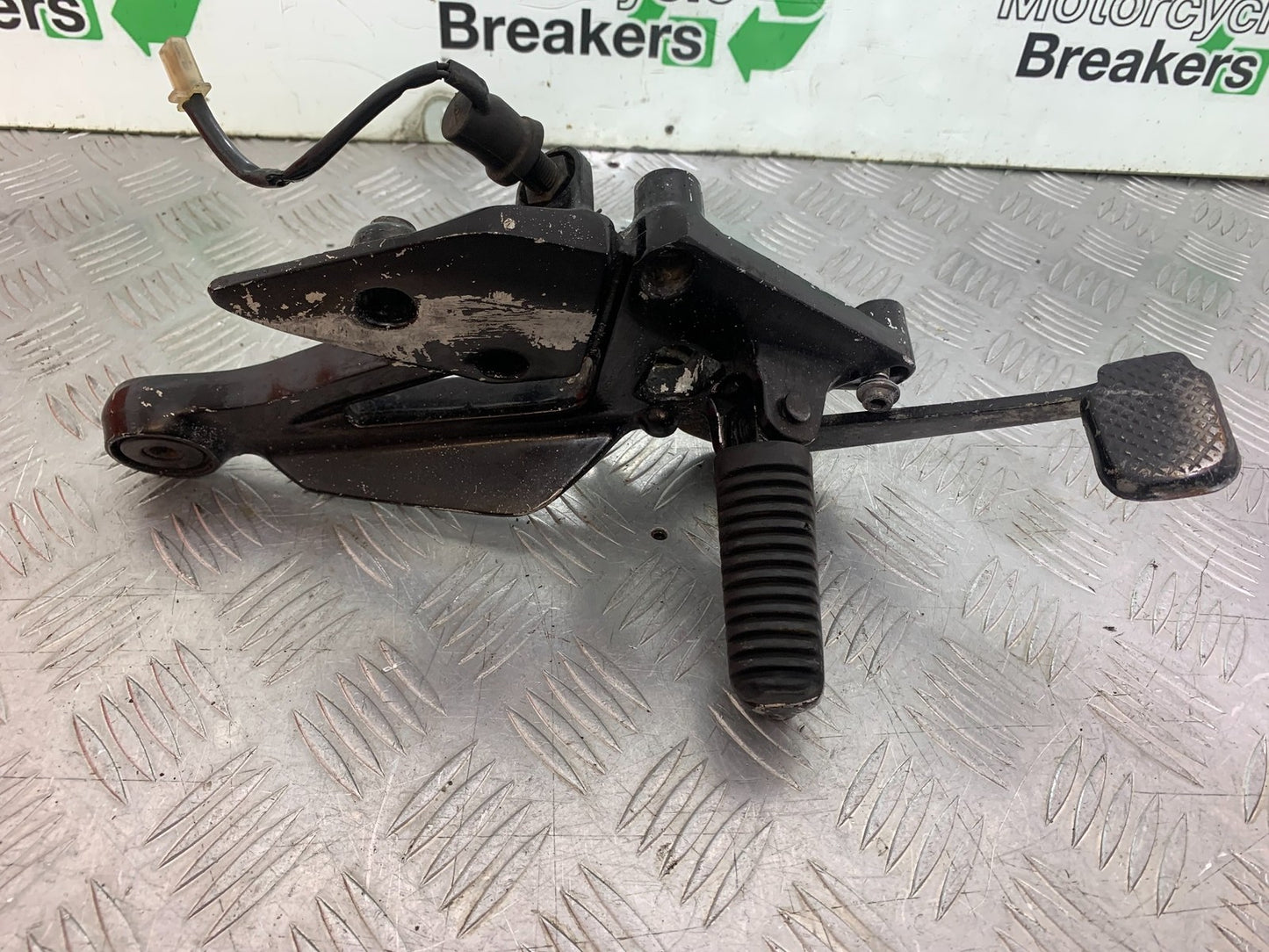 YAMAHA XJ600 XJ 600 DIVERSION FRONT RIGHT HANGER  1998-2000 (CMB1191)