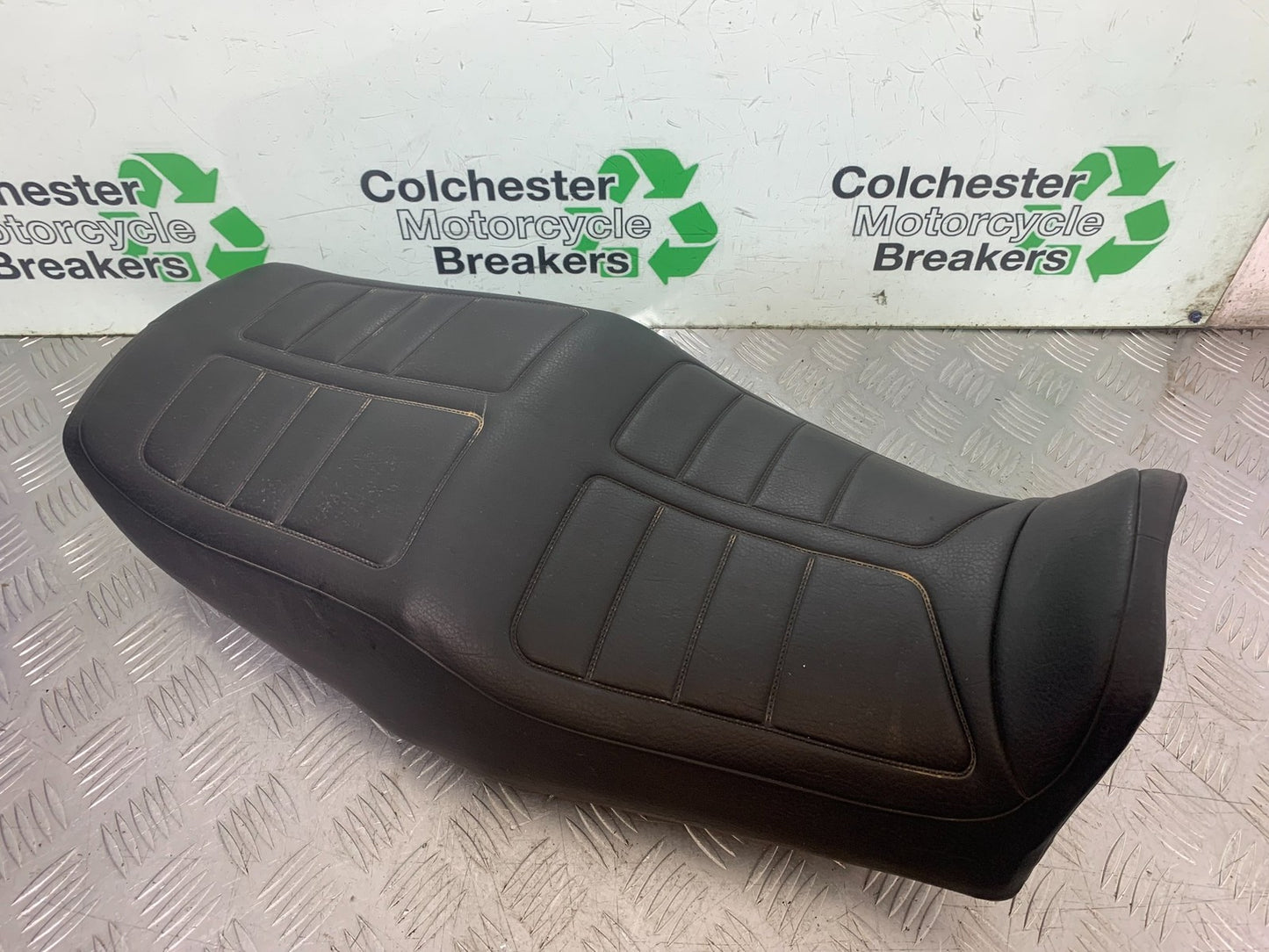 YAMAHA XJ900 XJ 900 DIVERSION SEAT   YEAR 1994-2002 (CMB1292)