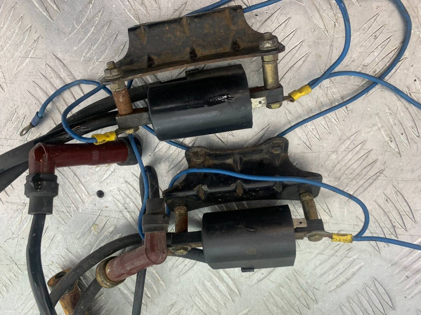 KAWASAKI GPZ600 GPZ 600 COILS AND CAPS  YEAR 1988-90 (CMB1258)