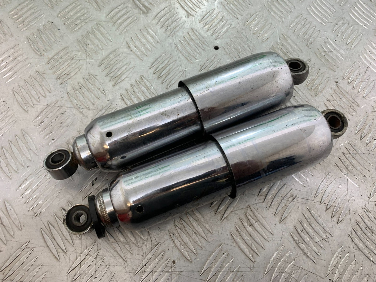 YAMAHA XV1100 XV 1100 VIRAGO REAR SHOCKS 1990-1999 (CMB1190)