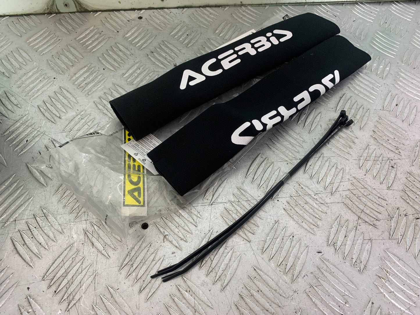 KAWASAKI KX250 KX 250 FORK COVERS   (NEW)  YEAR 2003