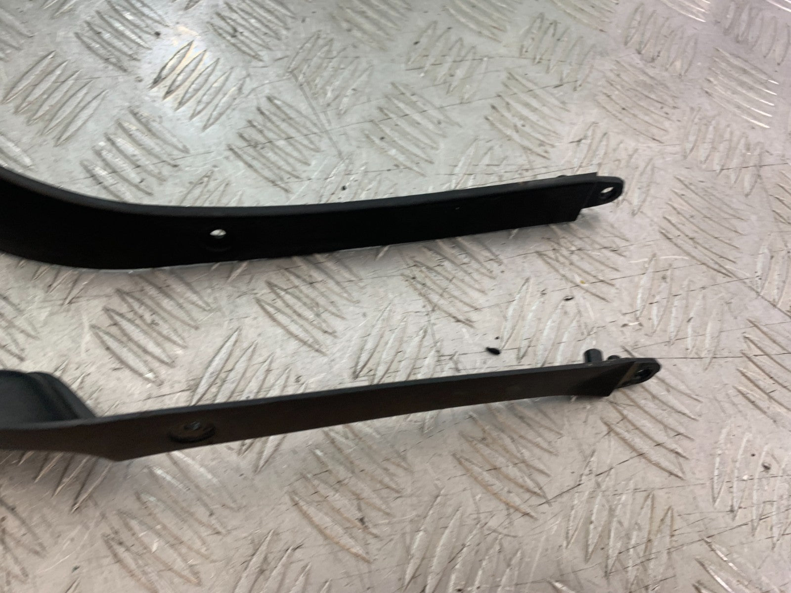 SUZUKI RF900 RF 900 LEFT AND RIGHT SIDE TRIM YEAR 1994-1999 CMB1326