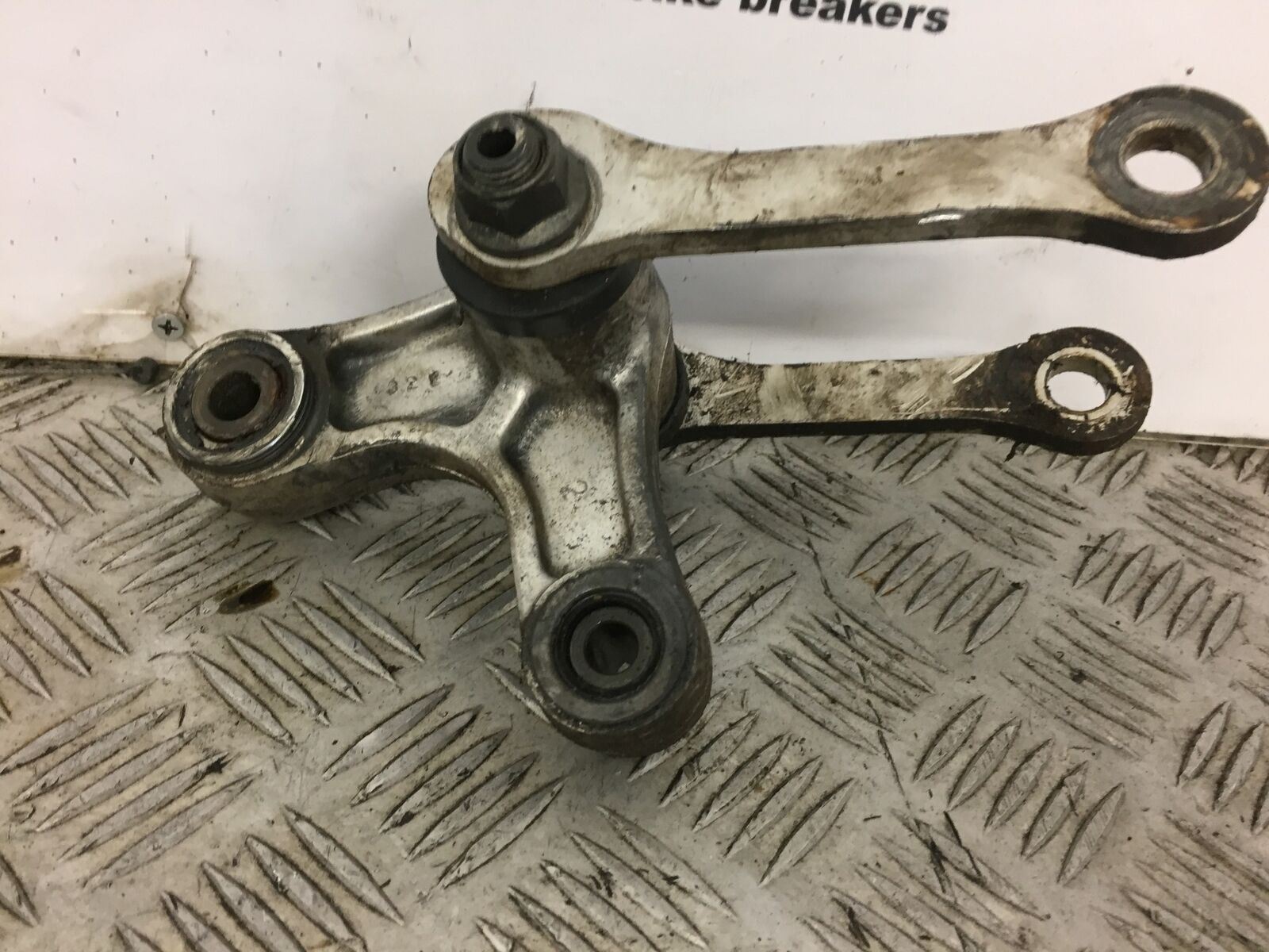 SUZUKI DR650 DR 650 REAR SHOCK LINKAGE   YEAR 1997
