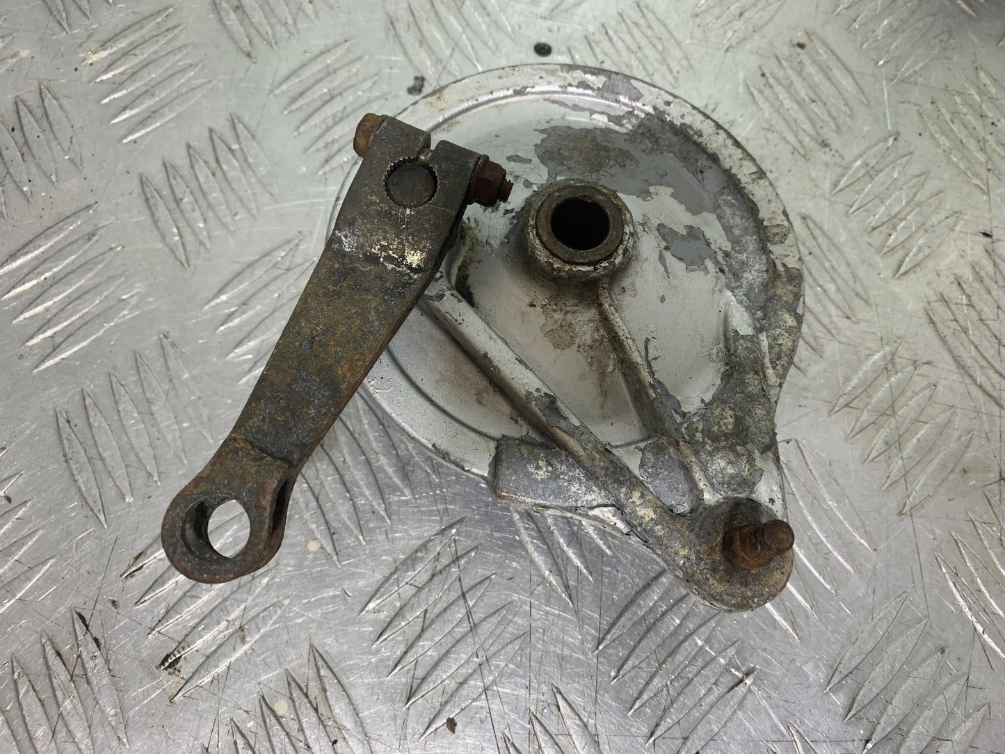 HONDA CG125 CG 125 REAR BRAKE HUB  YEAR 1998-2000 (CMB1282)
