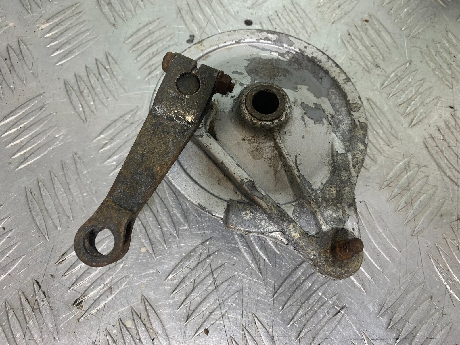 HONDA CG125 CG 125 REAR BRAKE HUB  YEAR 1998-2000 (CMB1282)