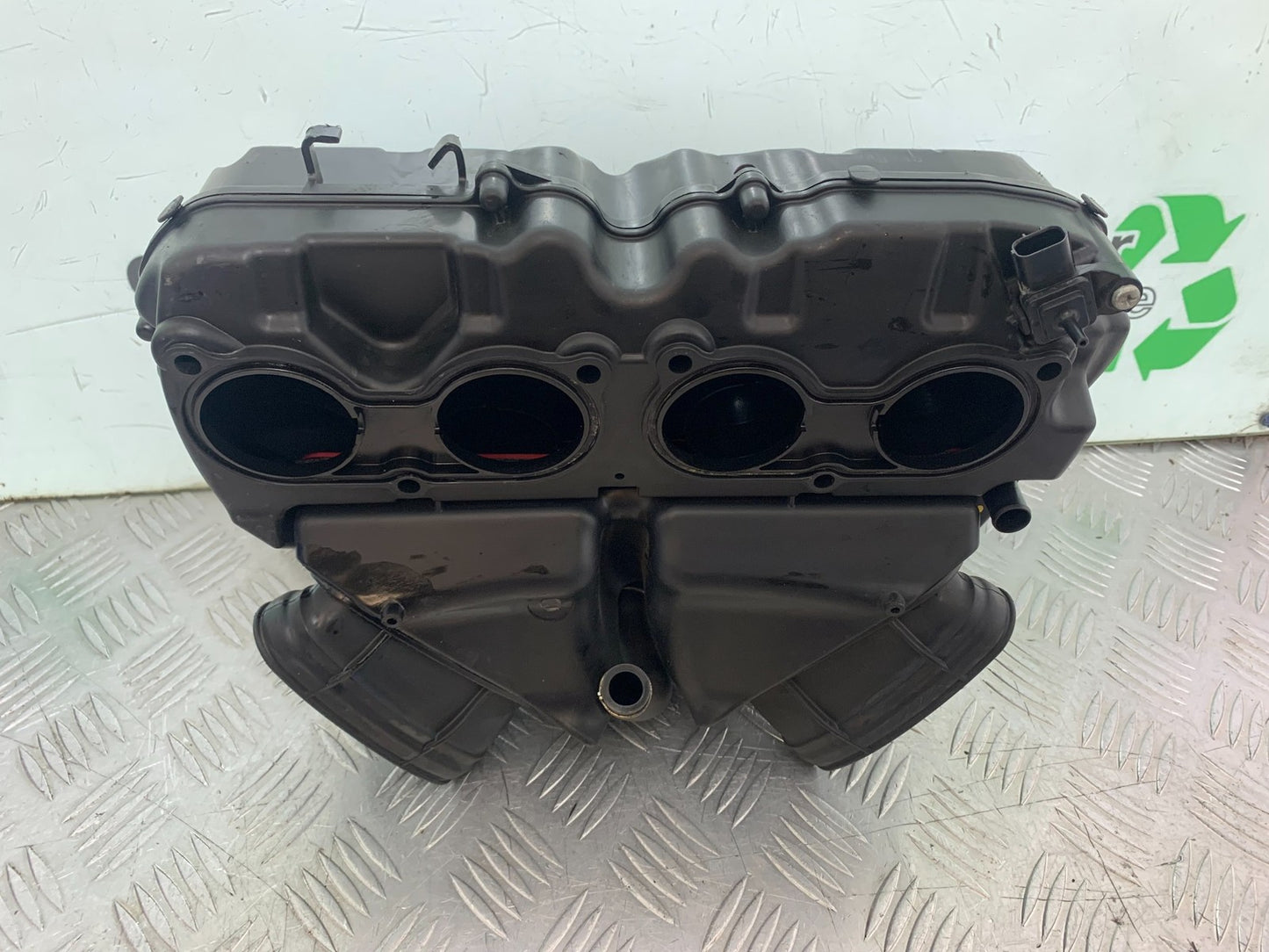 HONDA CBR1000 rr FIREBLADE AIRBOX  2008-2011 (CMB1253)