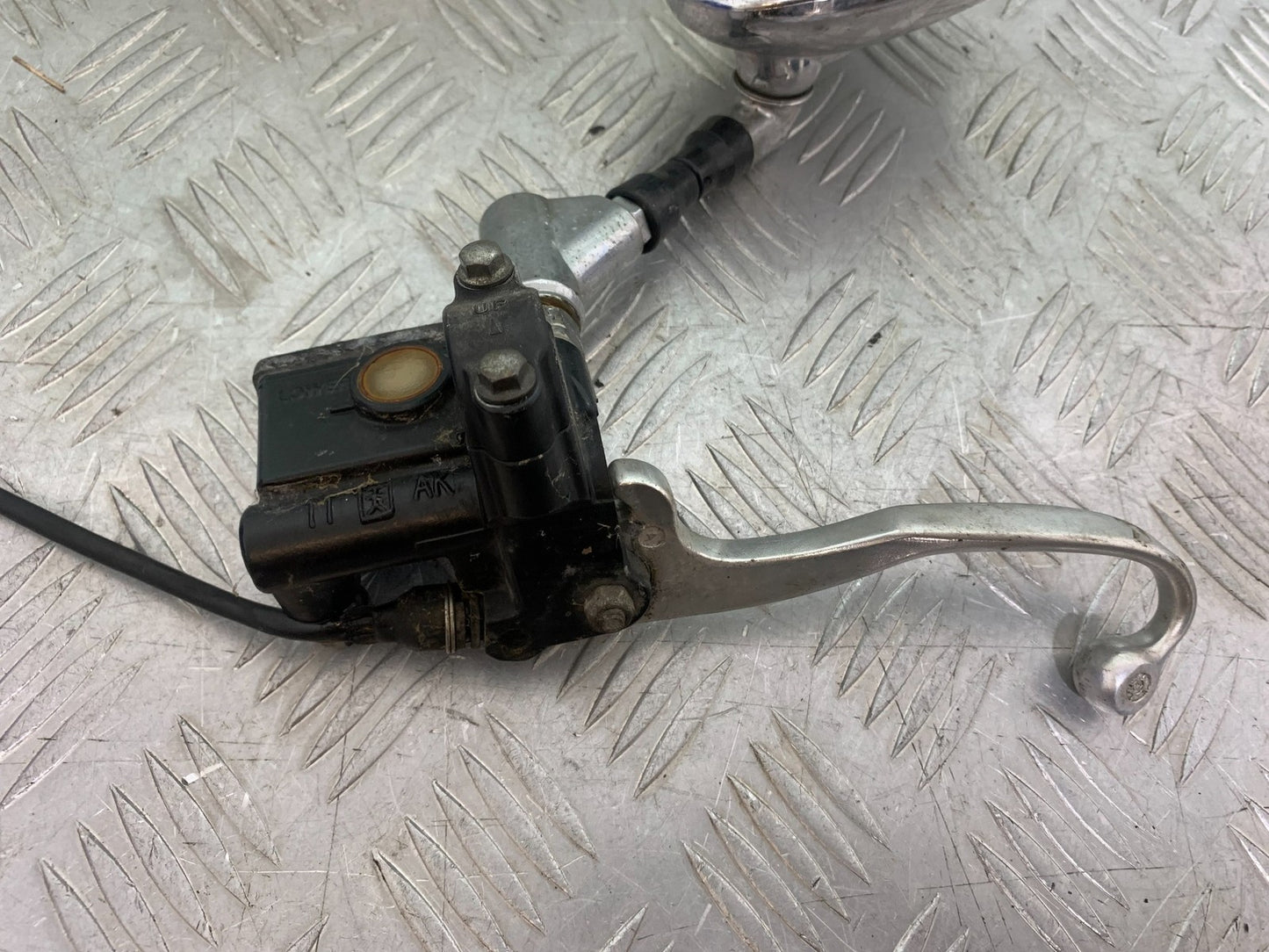 YAMAHA YBR125 CUSTOM FRONT BRAKE MASTER CYLINDER   YEAR 2008-2016 (CMB1192)