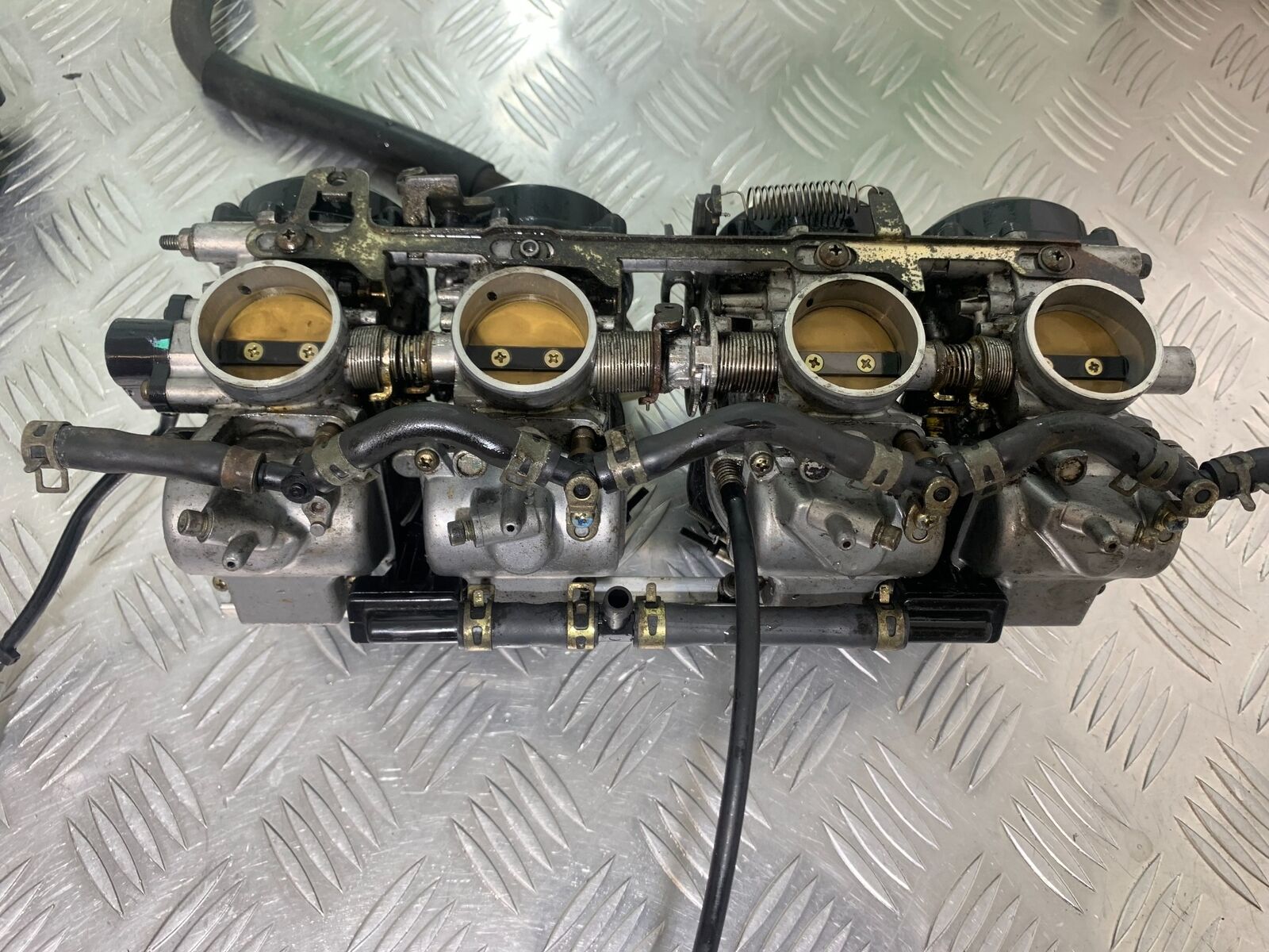 YAMAHA YZF600 YZF 600 THUNDERCAT CARBS 1996-2003 (CMB1046)