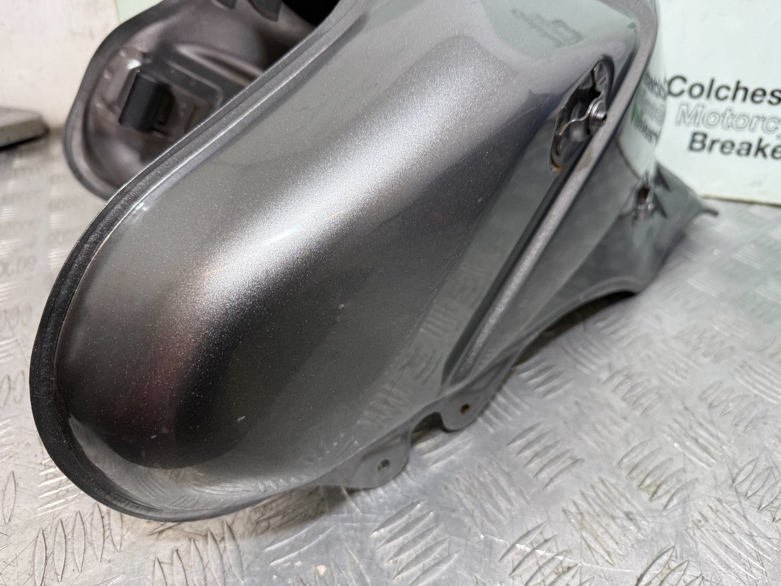 SUZUKI DL1000 DL 1000 V STORM FUEL PETROL TANK YEAR 2002 - 2008