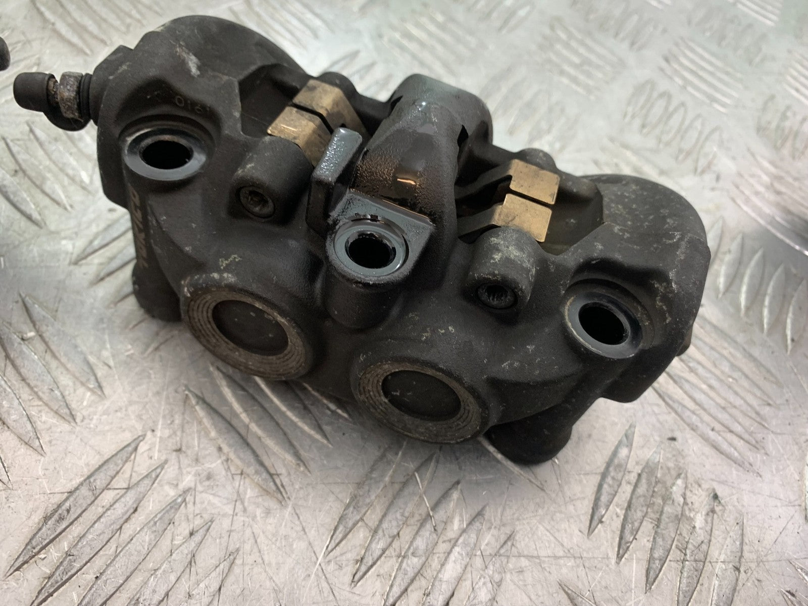 KAWASAKI ZX10R ZX10 R FRONT BRAKE CALIPER 2008-2010 (CMB1301)