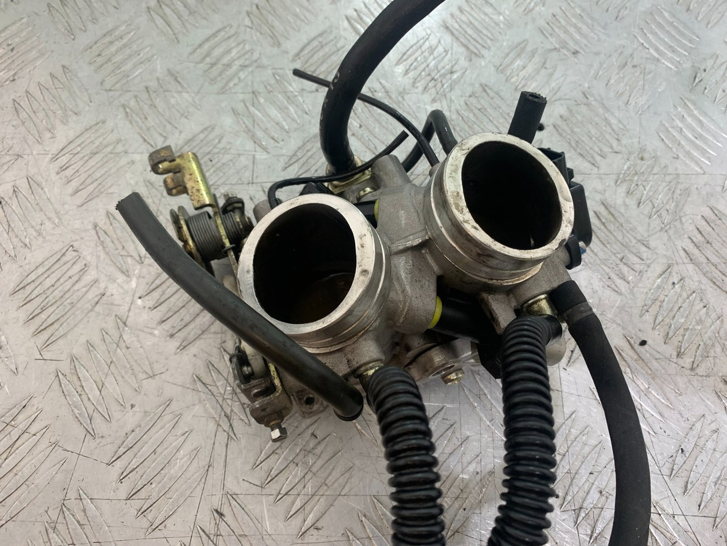 APRILIA RSV1000 R FACTORY MILLE THROTTLE BODIES  2004-09 (CMB1203)