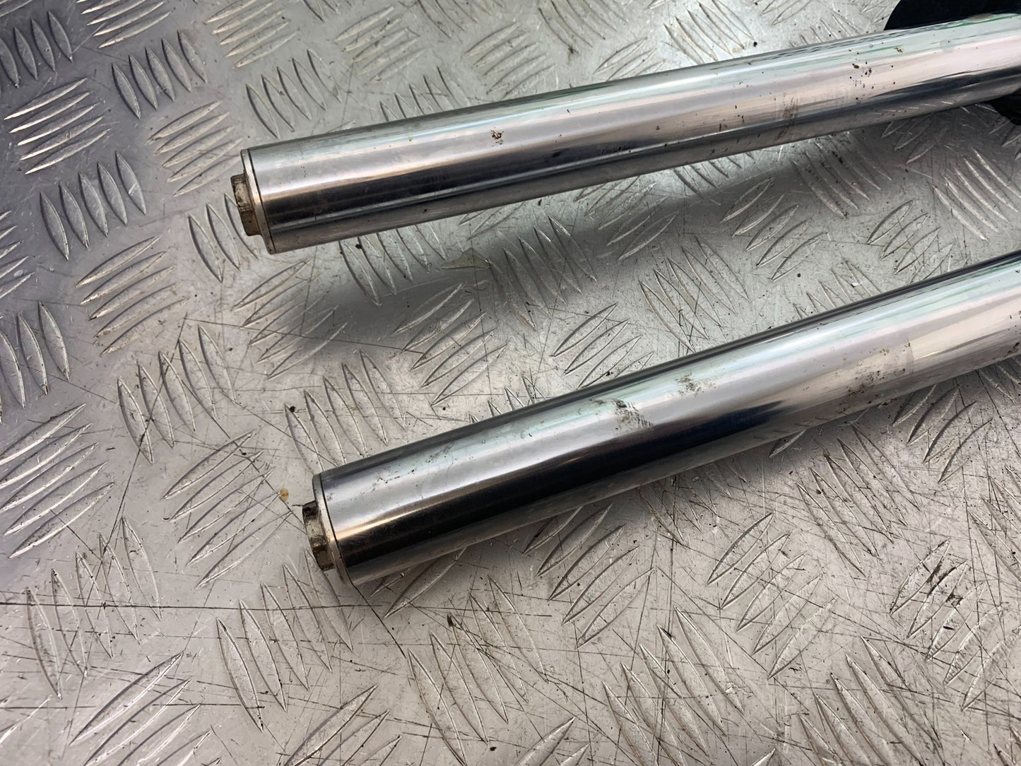 KAWASAKI Z750 Z 750 FORKS  YEAR 2004-2006  (CMB1234)