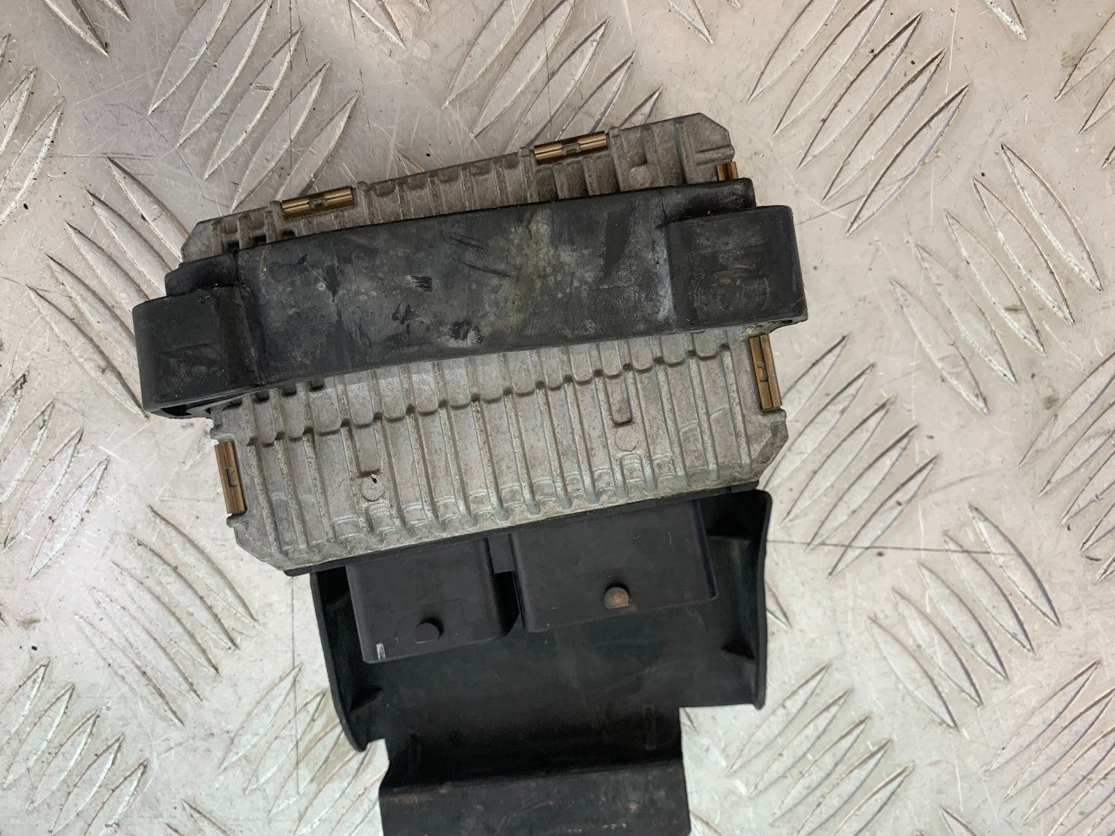 MV AGUSTA 800 F3 ECU YEAR 2013-2016 (CMB1152)
