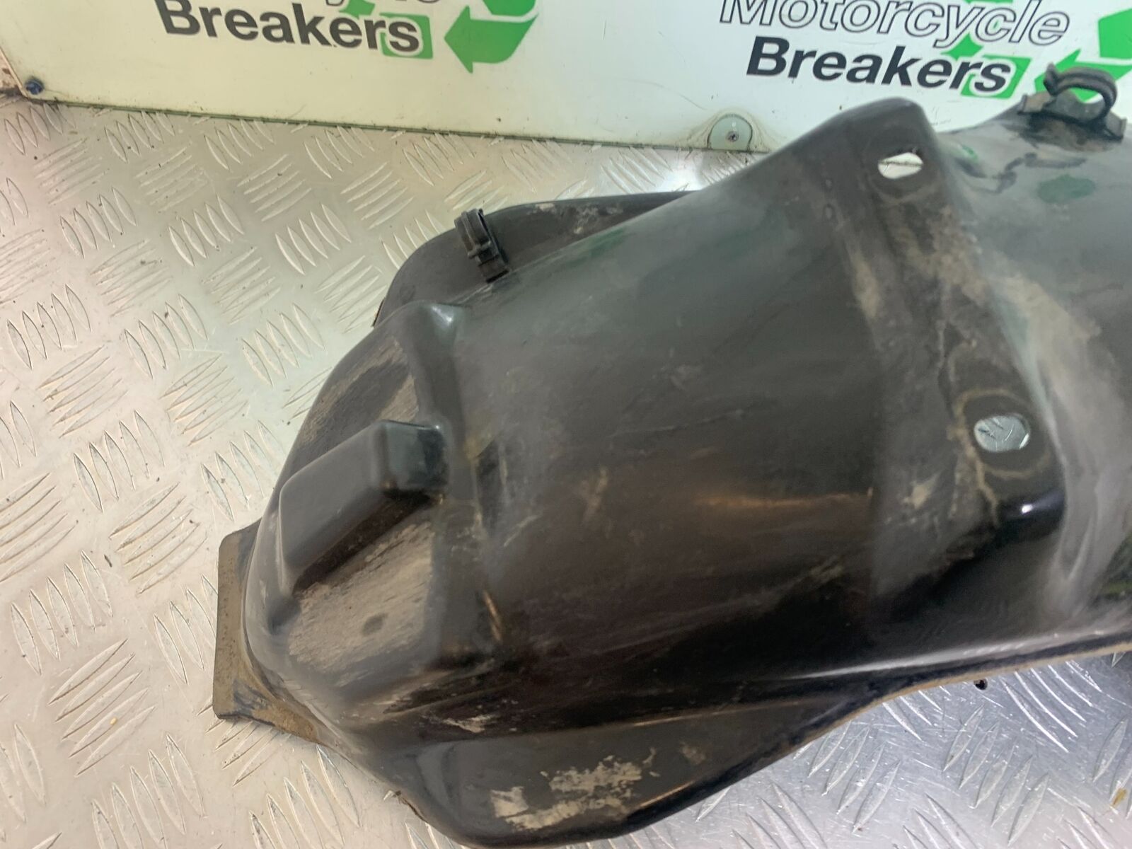 HONDA CX500 CX 500 UNDERTRAY  YEAR 1980 (CMB1131)