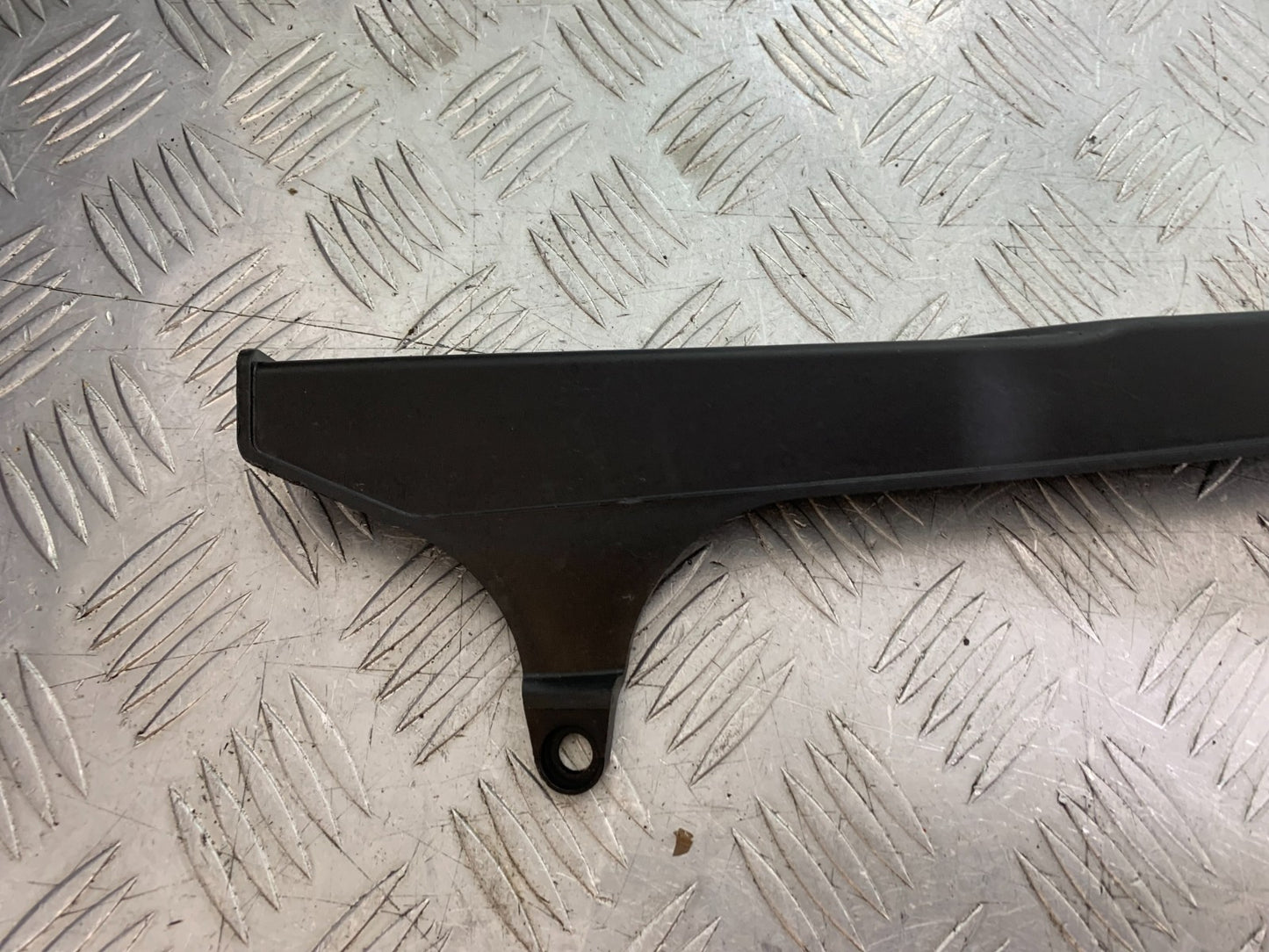 HONDA CBR1000 RR CHAIN GUARD  YEAR  2008-2011 (CMB1330)
