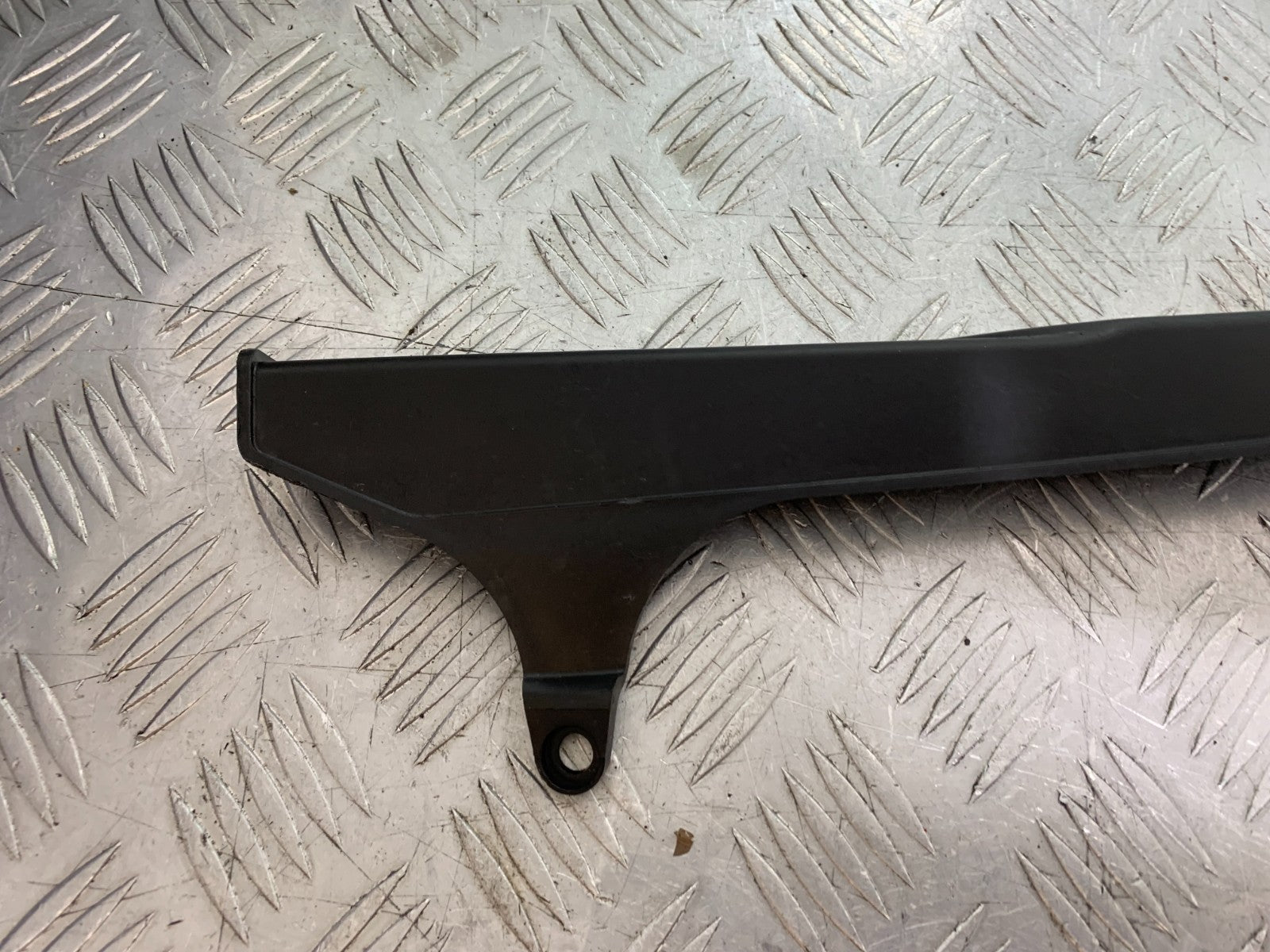 HONDA CBR1000 RR CHAIN GUARD  YEAR  2008-2011 (CMB1330)