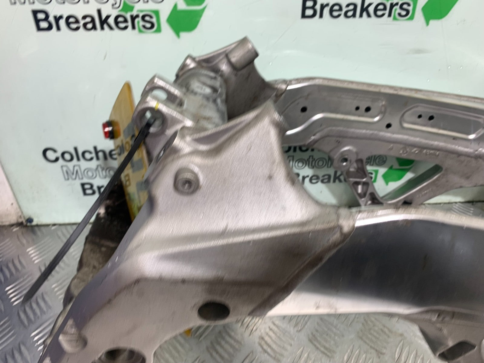 APRILIA TUONO 1000 V4 FRAME REG LOG BOOK  YEAR 2013-2014 (CMB1239)