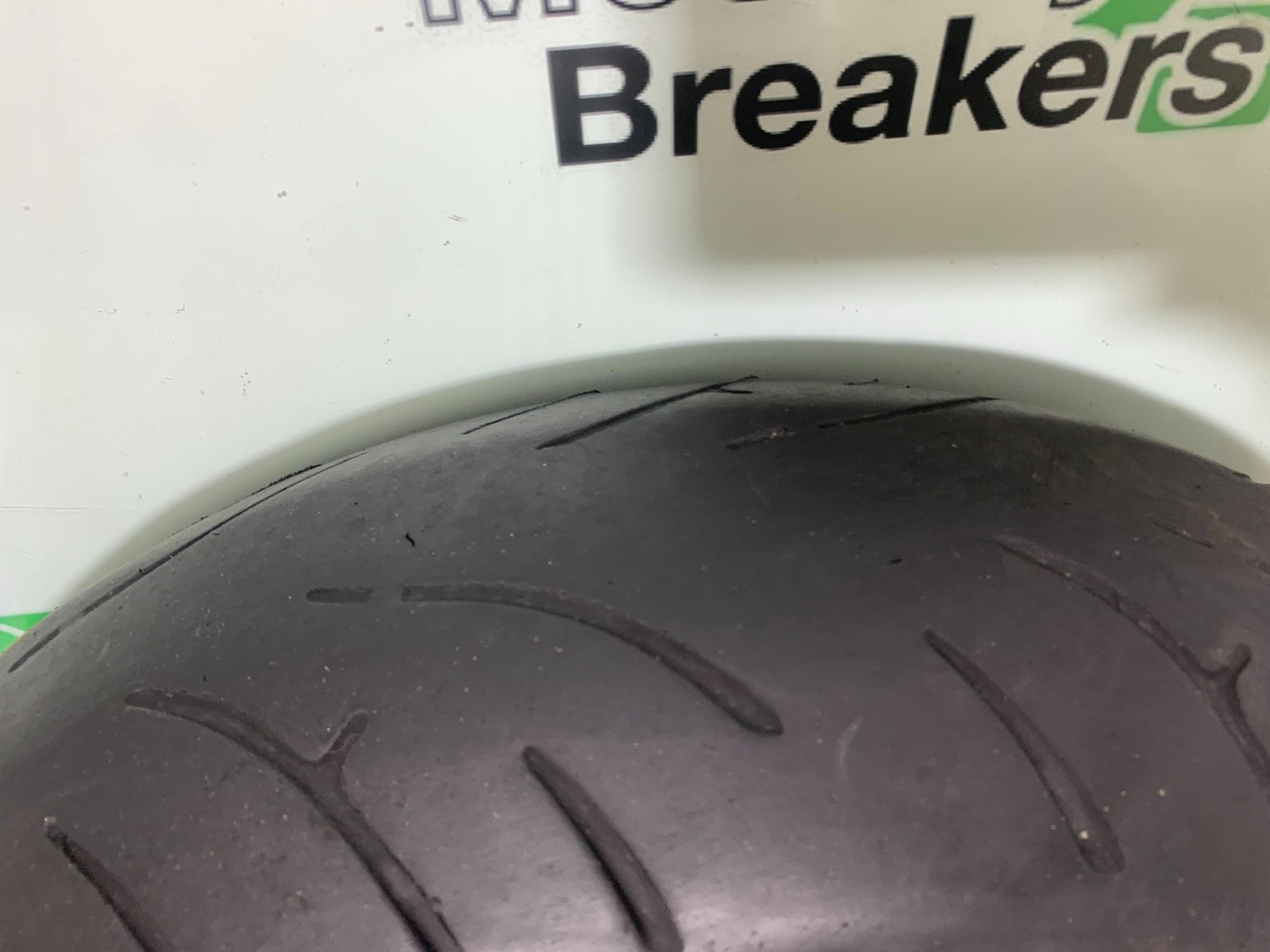 HONDA CBF600 CBF 600 REAR WHEEL  YEAR 2004-07  (CMB1305)
