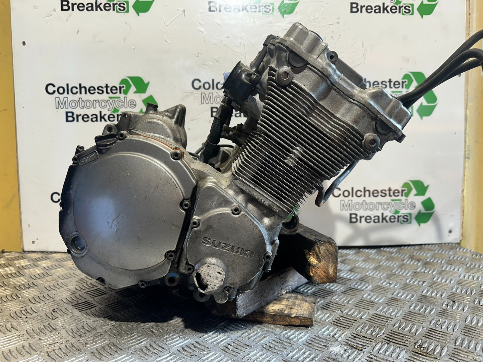 SUZUKI GSF600 GSF 600 MK2 BANDIT OIL COOLED ENGINE YEAR 2001-2003 (CMB1157)