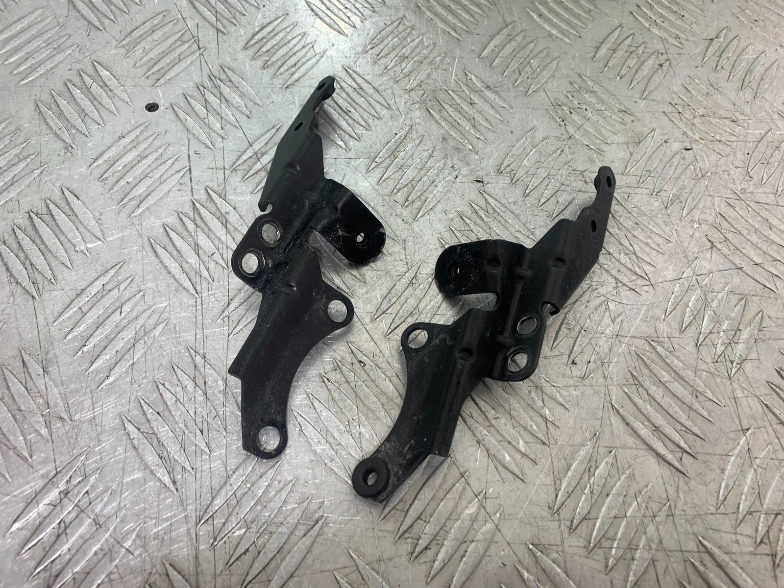 KAWASAKI ER6 N HEADLIGHT BRACKETS YEAR 2012-2017 (CMB1324)