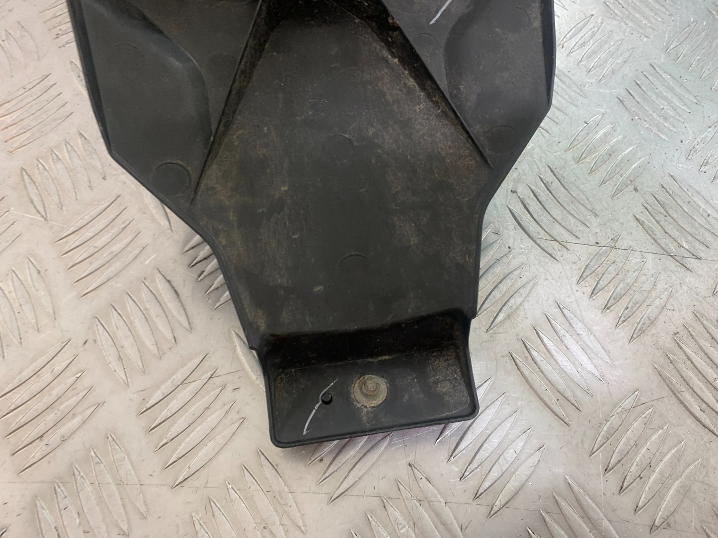 YAMAHA YZF R1 REAR MUDGUARD YEAR 2004-2006 (CMB1155)