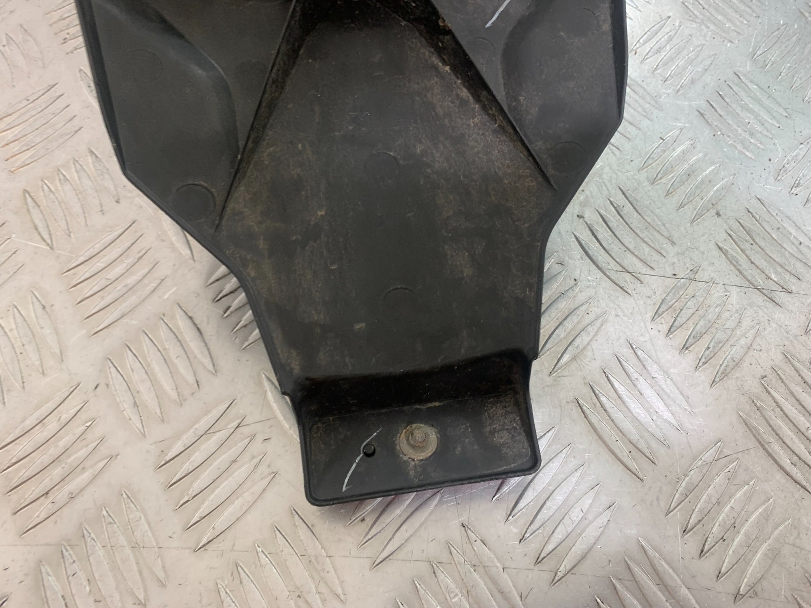YAMAHA YZF R1 REAR MUDGUARD YEAR 2004-2006 (CMB1155)