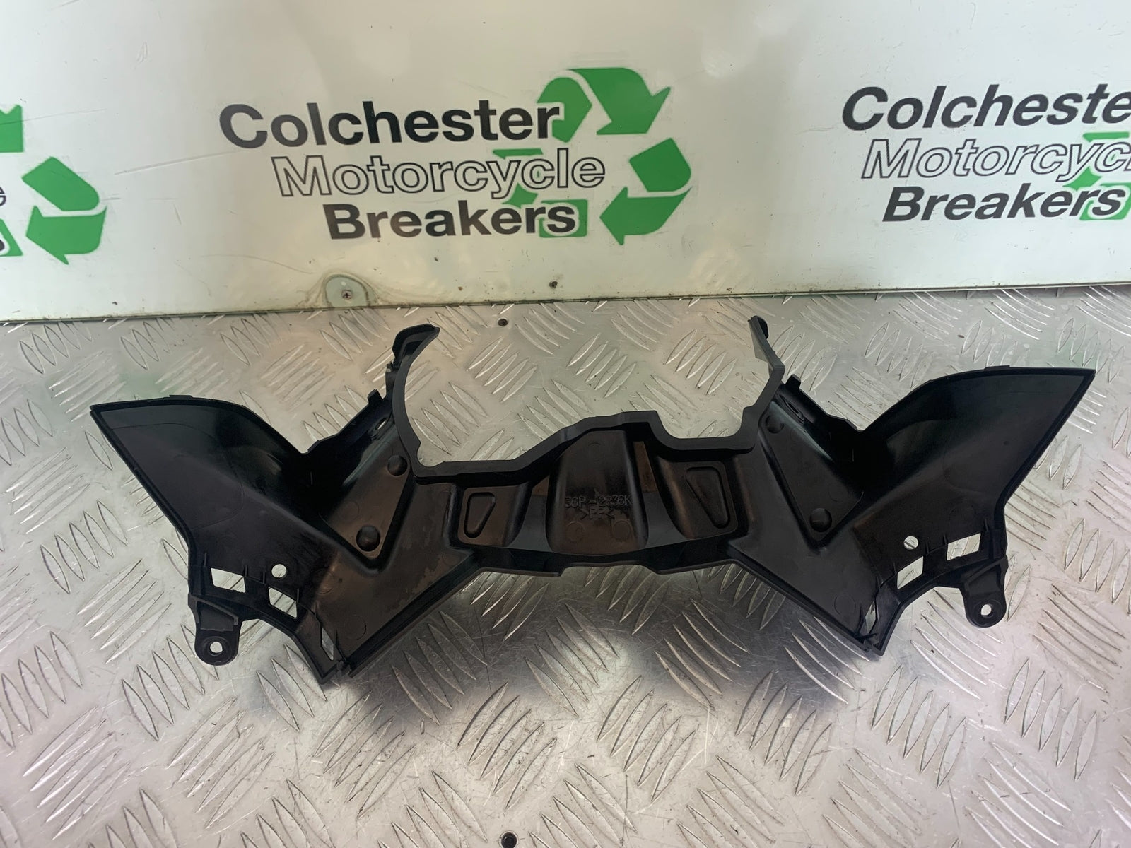 YAMAHA XJ6 XJ6-S CLOCK SURROUND   YEAR 2009-2015  (CMB1070)