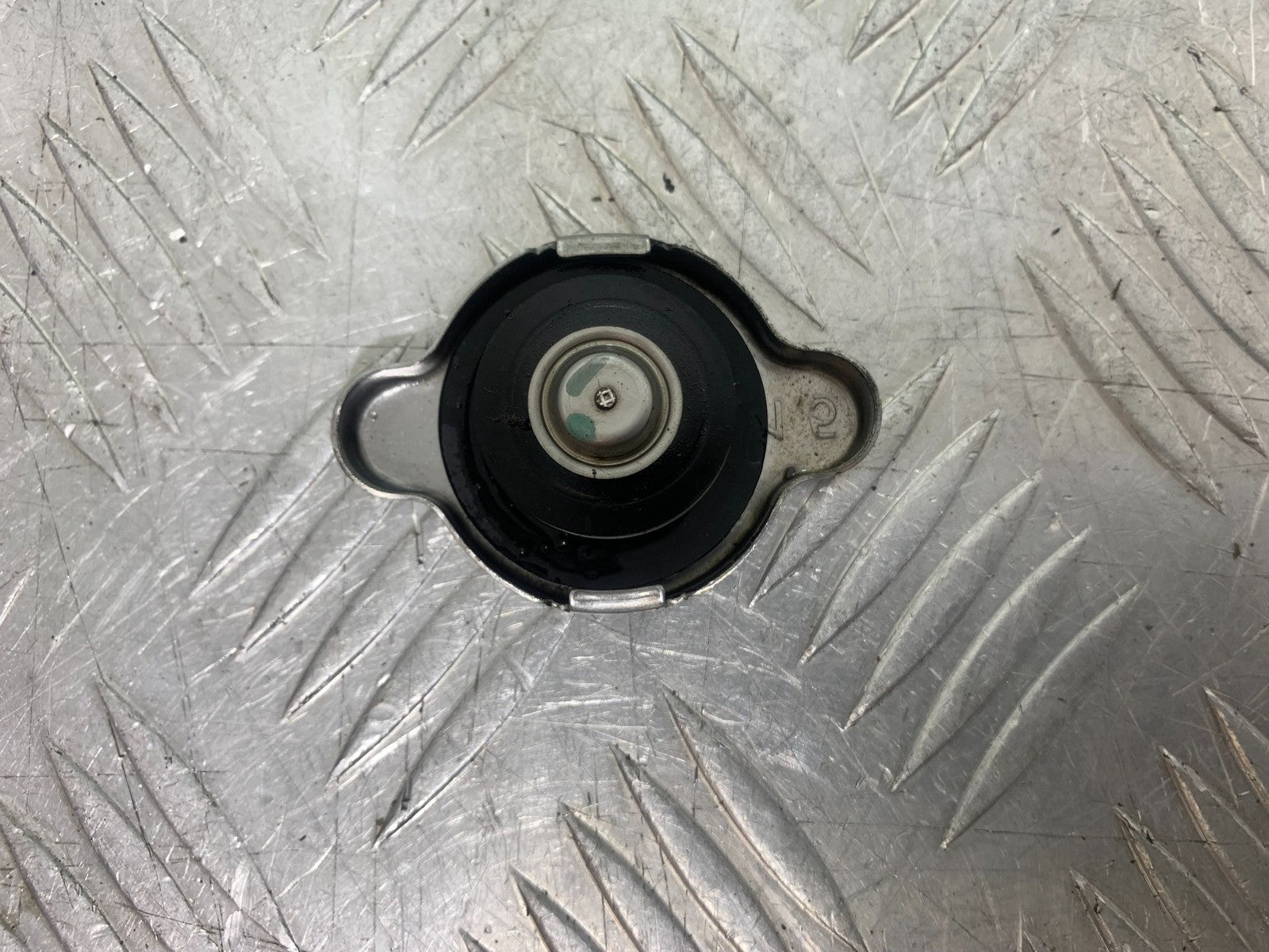 BMW R1200 R 1200 GS RADIATOR CAP YEAR 2013-2016 (CMB1257)