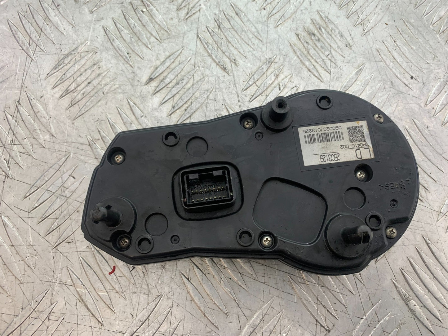 TRIUMPH 675 STREET TRIPLE R CLOCKS SPEEDO DASH YEAR 2013 - 2016 (CMB1221)