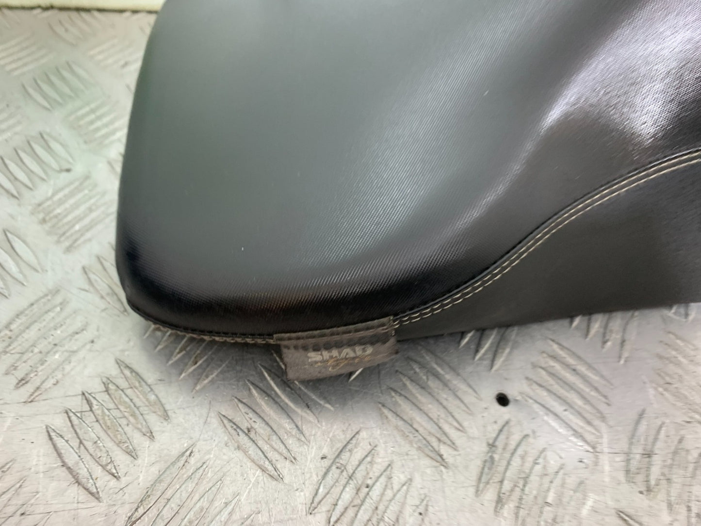 HONDA CBF600 CBF 600 FRONT SEAT   YEAR 2004-07  (CMB1305)
