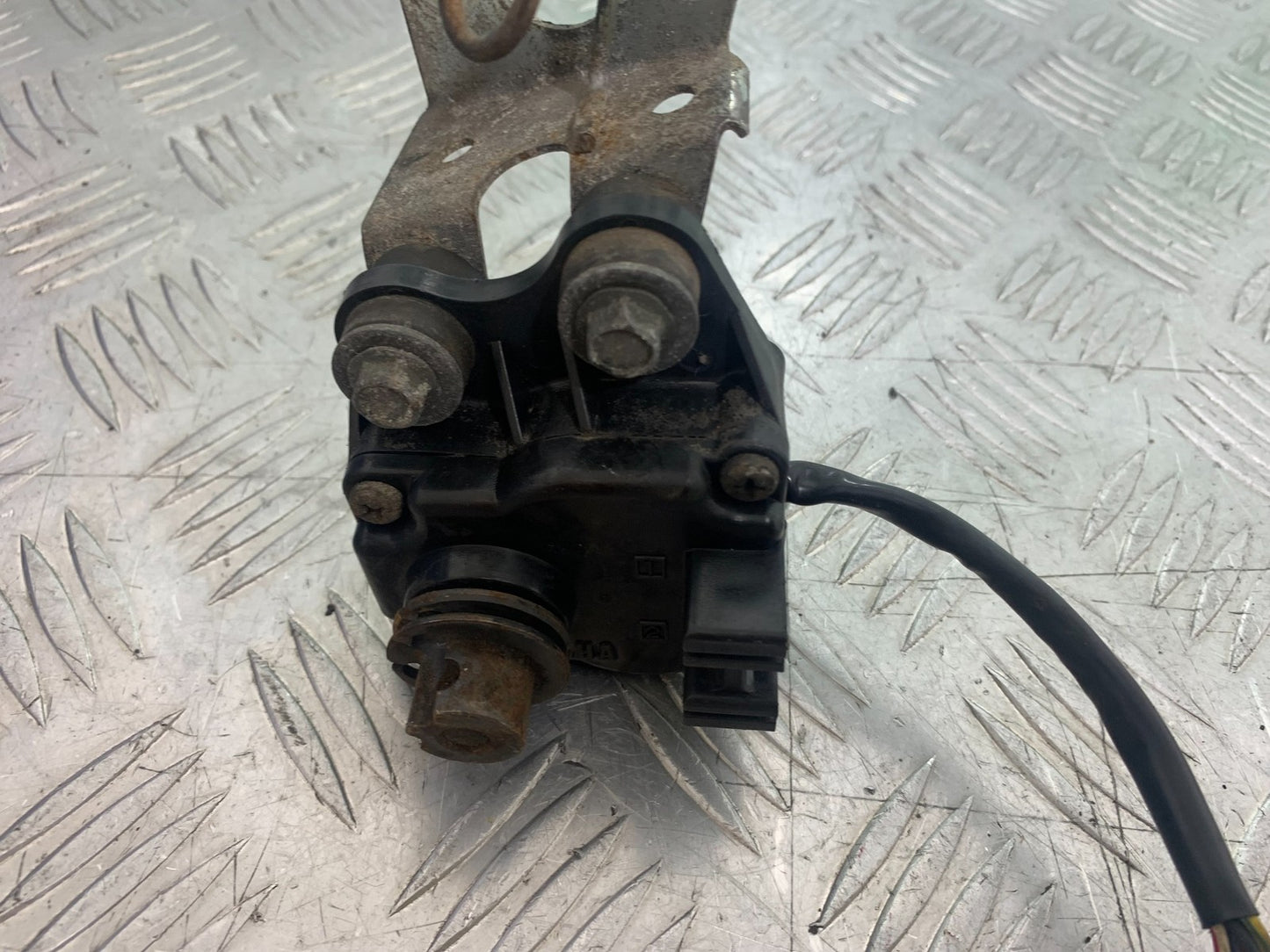 YAMAHA YZF1000 THUNDERACE EXHAUST SERVO MOTOR  YEAR 1997-2000 (CMB1204)