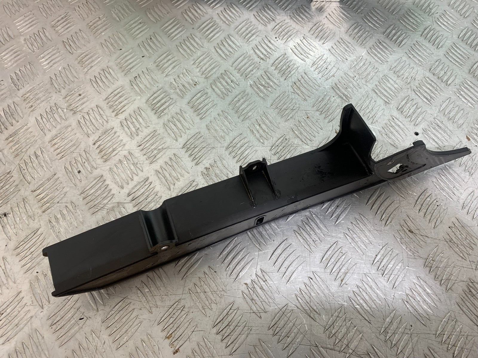 YAMAHA XVS 1300 MIDNIGHT STAR CHAIN GUARD YEAR 2007-16 (CMB1200)