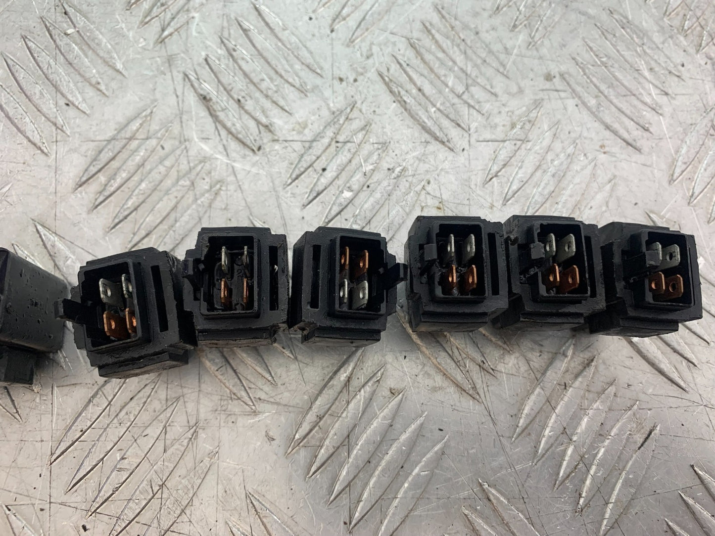 APRILIA SL750 SL 750 SHIVER RELAYS  YEAR 2008-2016 (CMB1242)