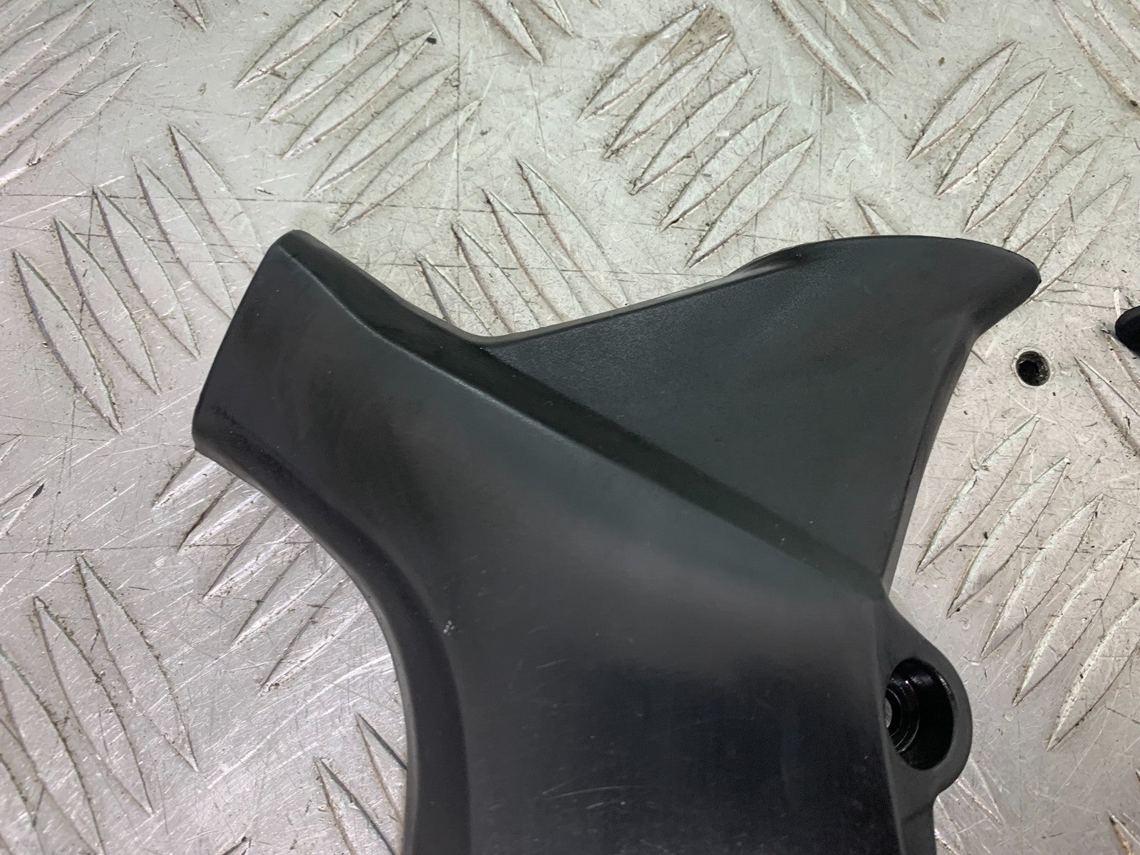 BENELLI BN125 BN 125 LEFT AND RIGHT FRAME COVERS   YEAR 2018-2021 (CMB1245)
