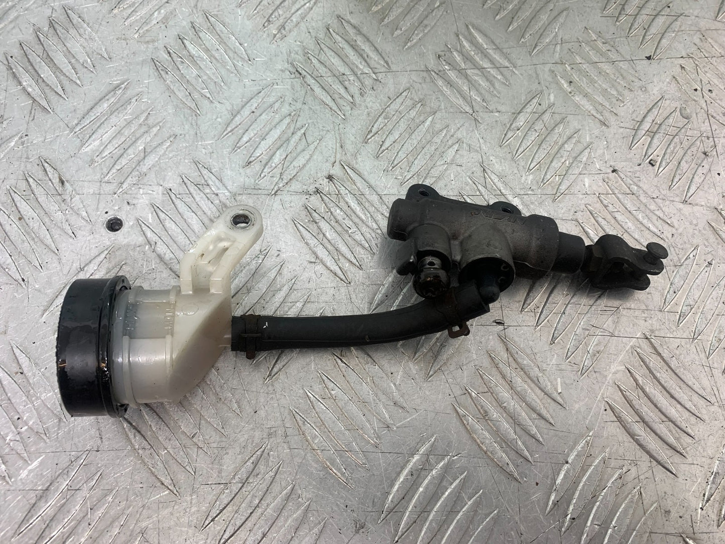 BMW R1200 R 1200 GS REAR MASTER CYLINDER  YEAR 2013-2016 (CMB1257)