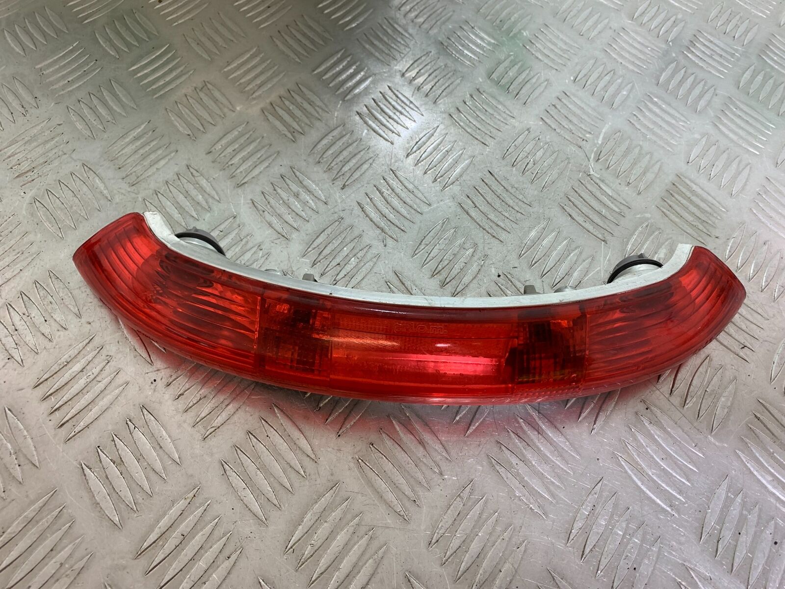 PIAGGIO X EVO 400 REAR LIGHT  YEAR 2007-2011 (CMB1069)