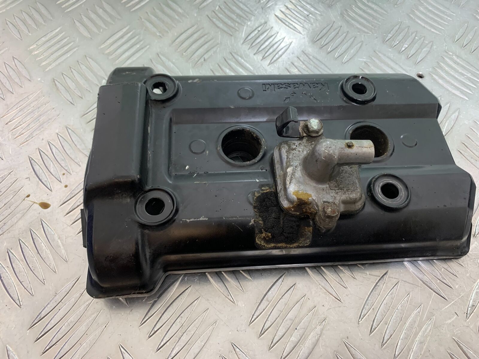 KAWASAKI NINJA 650 ROCKER COVER  YEAR 2017-2019 (CMB1018)