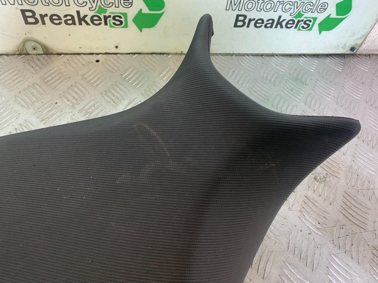 HONDA NC750 NC 750 X DCT FRONT SEAT NO HOLES  YEAR 2019 (CMB1223)