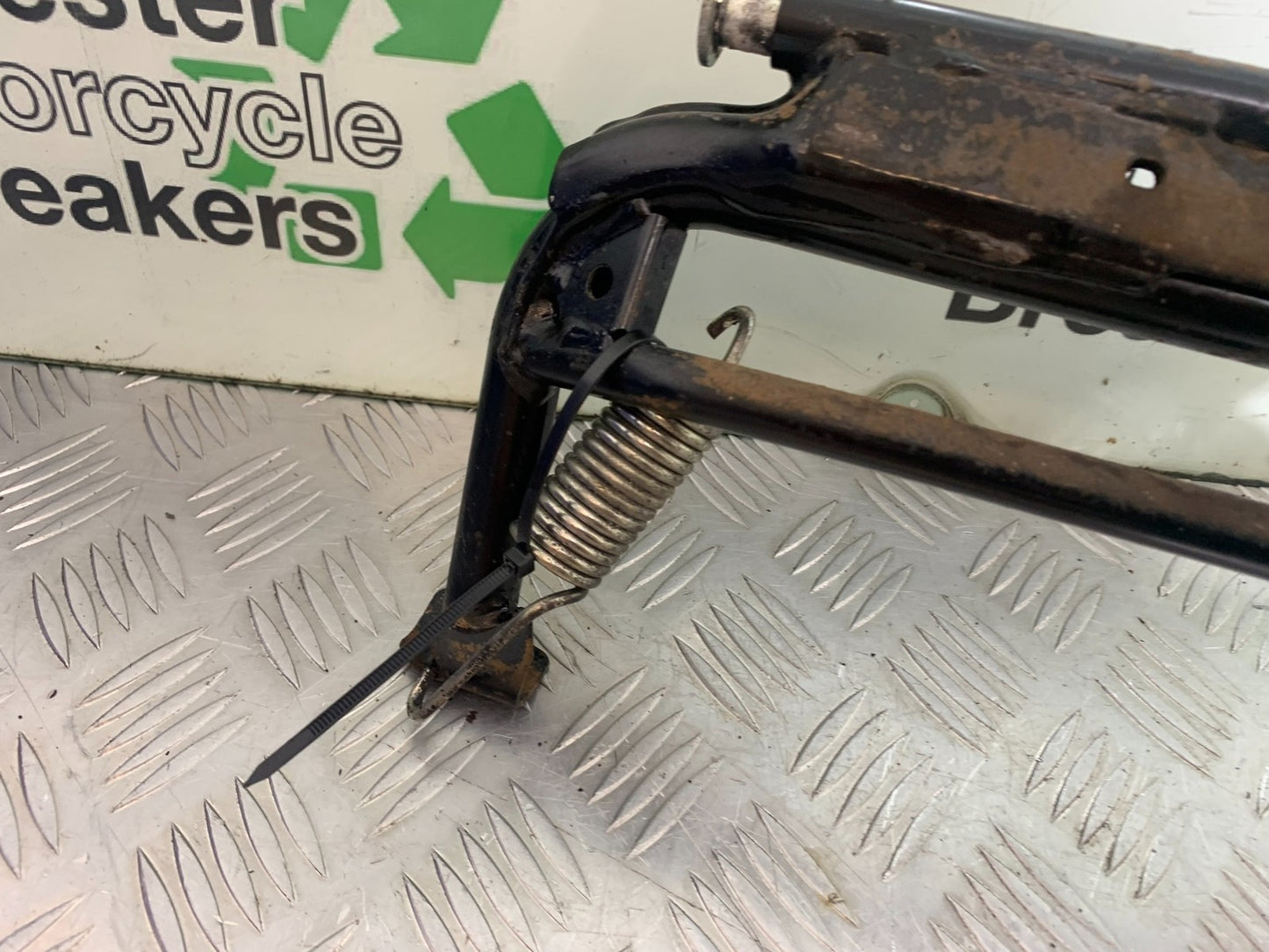 YAMAHA XMAX 300 CENTER STAND YEAR 2017-2020 (CMB1218)