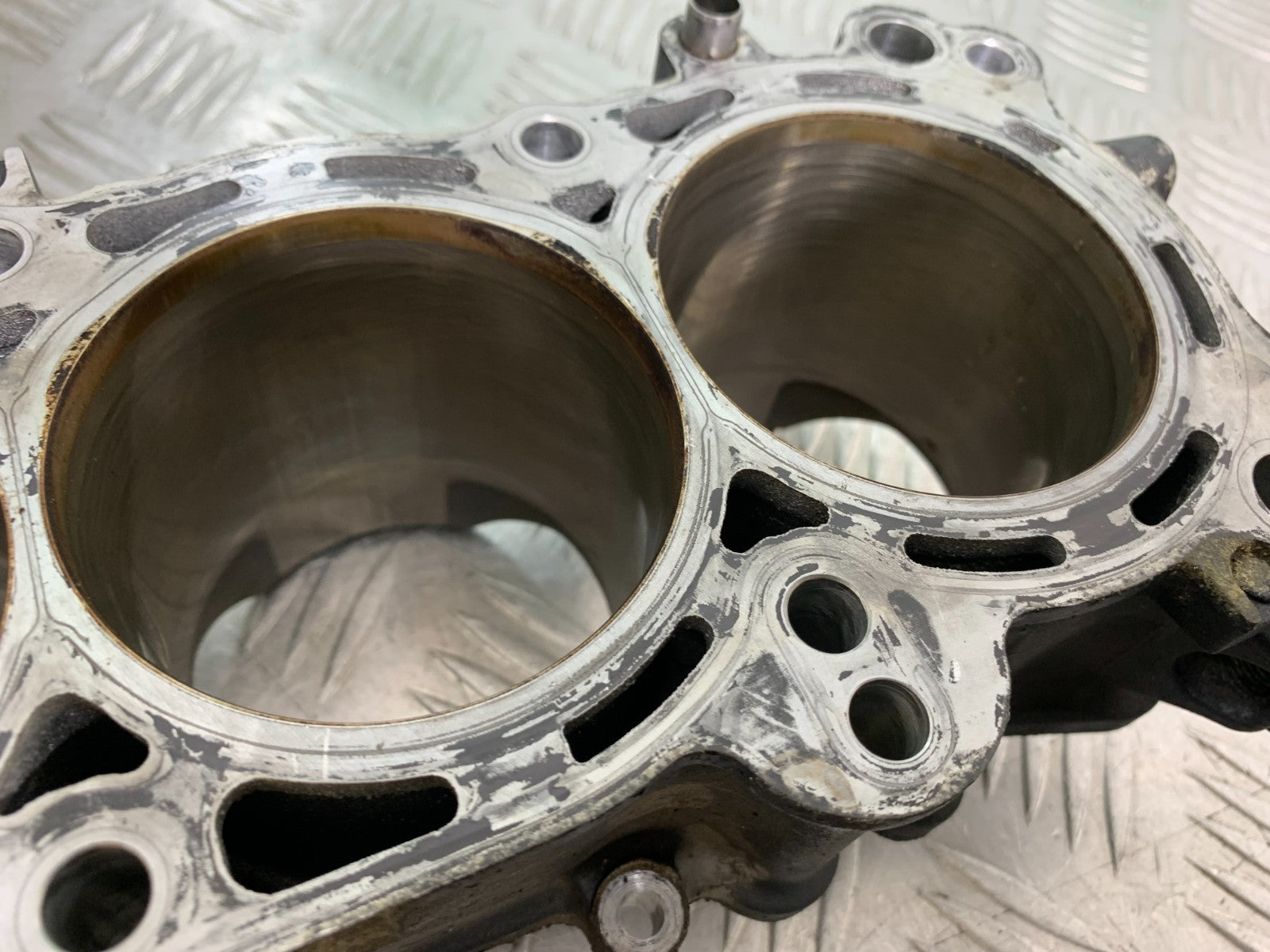 HONDA CBR1000 RR BARRELS AND PISTONS  YEAR 2008-2011  (CMB1330)